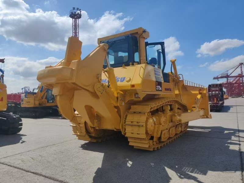 Komatsu D275A